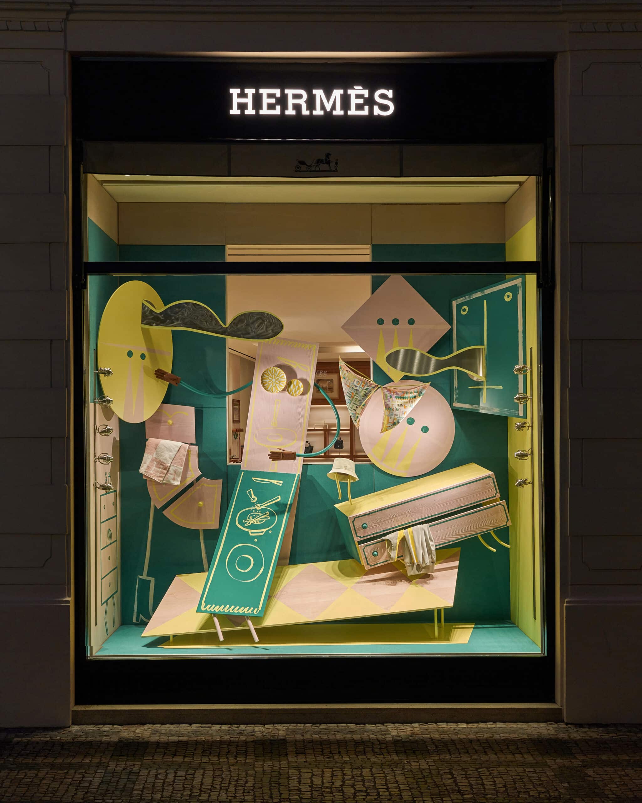 hermes january prague L